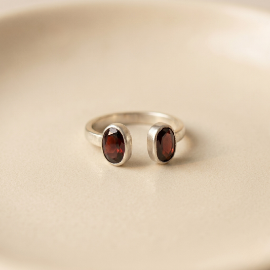 Anillo de Granate Rojo